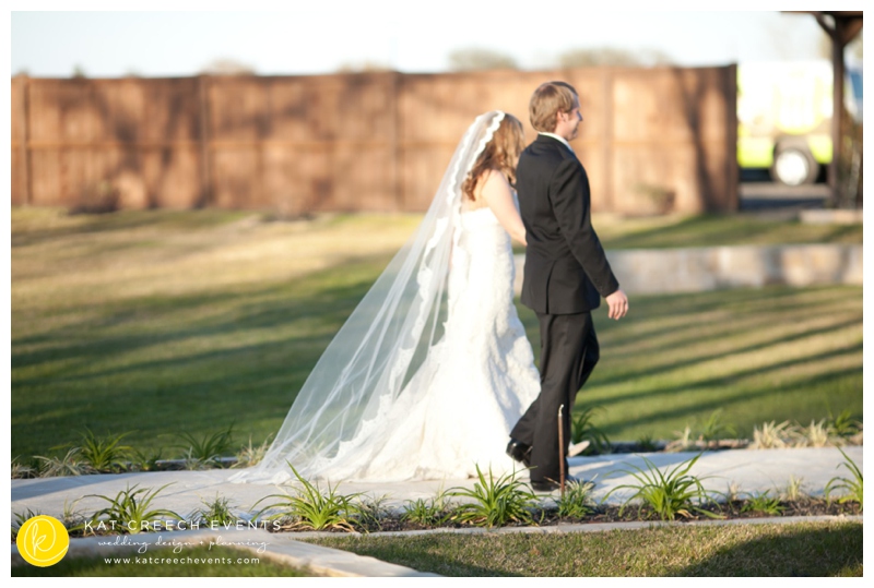 vintage outdoor wedding