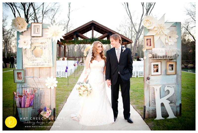 vintage outdoor wedding